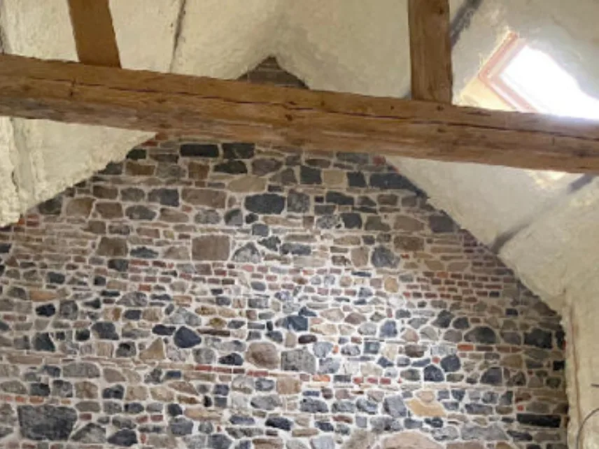 Isolation Combles projection polyurethane 6 - Auvergne Sols